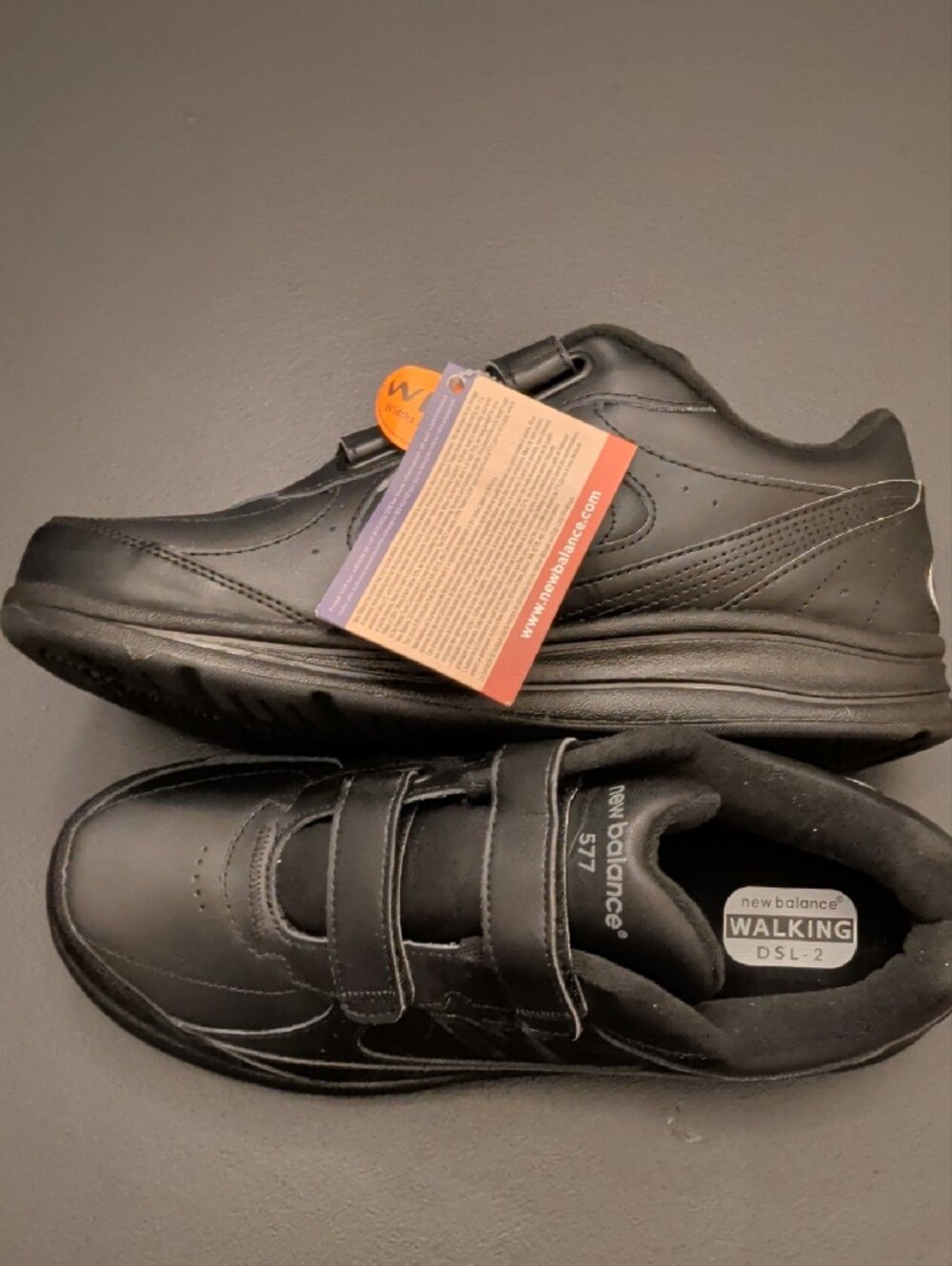 Men's New Balance Men's 577 Black Velcro Athletic Sneakers 9.5 Wide